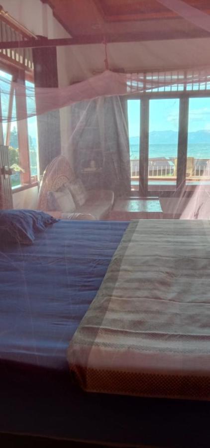 Toba Sunset Bed & Breakfast ตุกตุก ภายนอก รูปภาพ