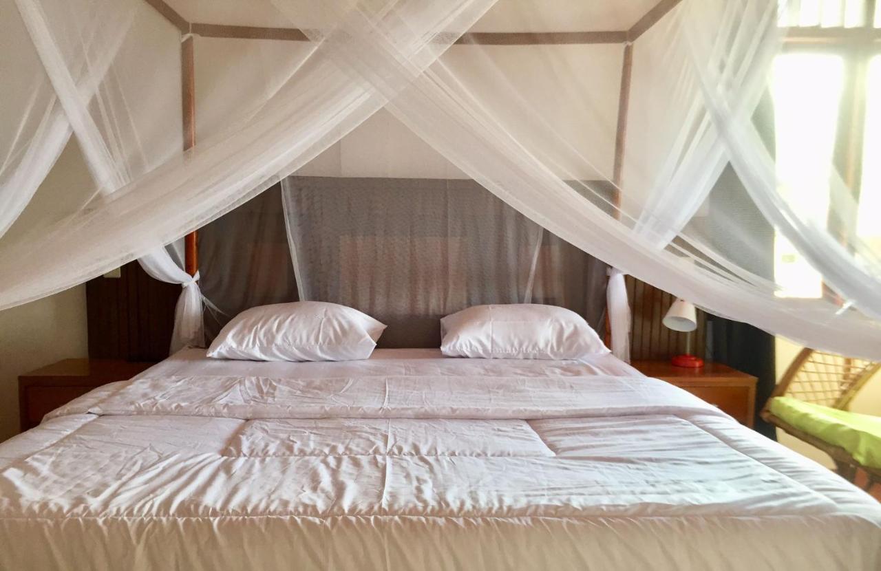 Toba Sunset Bed & Breakfast ตุกตุก ภายนอก รูปภาพ
