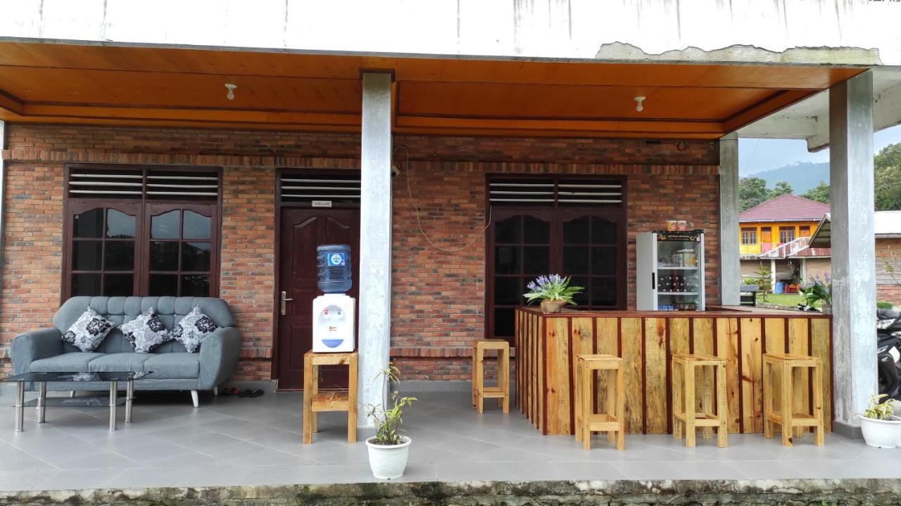 Toba Sunset Bed & Breakfast ตุกตุก ภายนอก รูปภาพ
