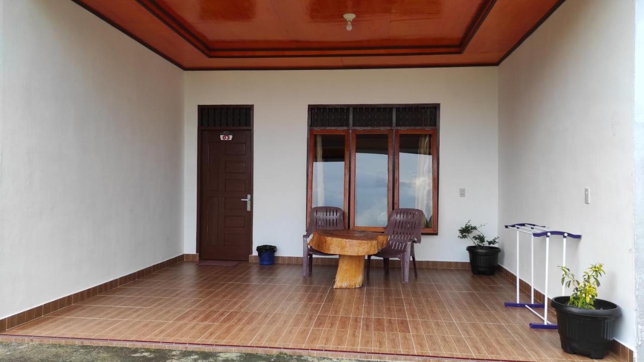 Toba Sunset Bed & Breakfast ตุกตุก ภายนอก รูปภาพ